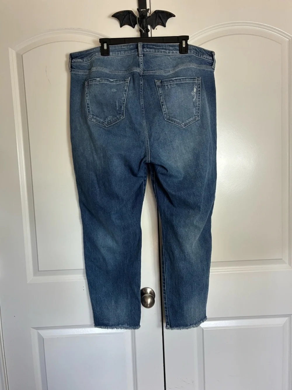 Torrid medium blue distressed button-fly Jeans Pockets Straight Leg size 20R - Picture 2 of 10